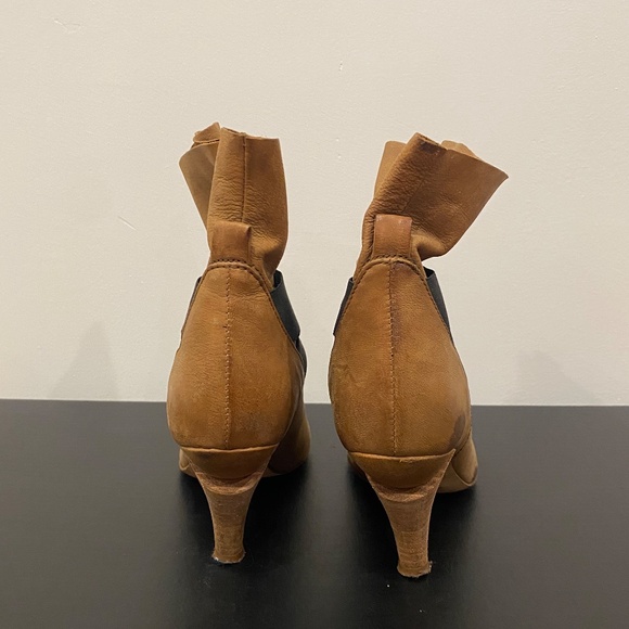 Vera Cuoio - leather heeled boots - Picture 2 of 6